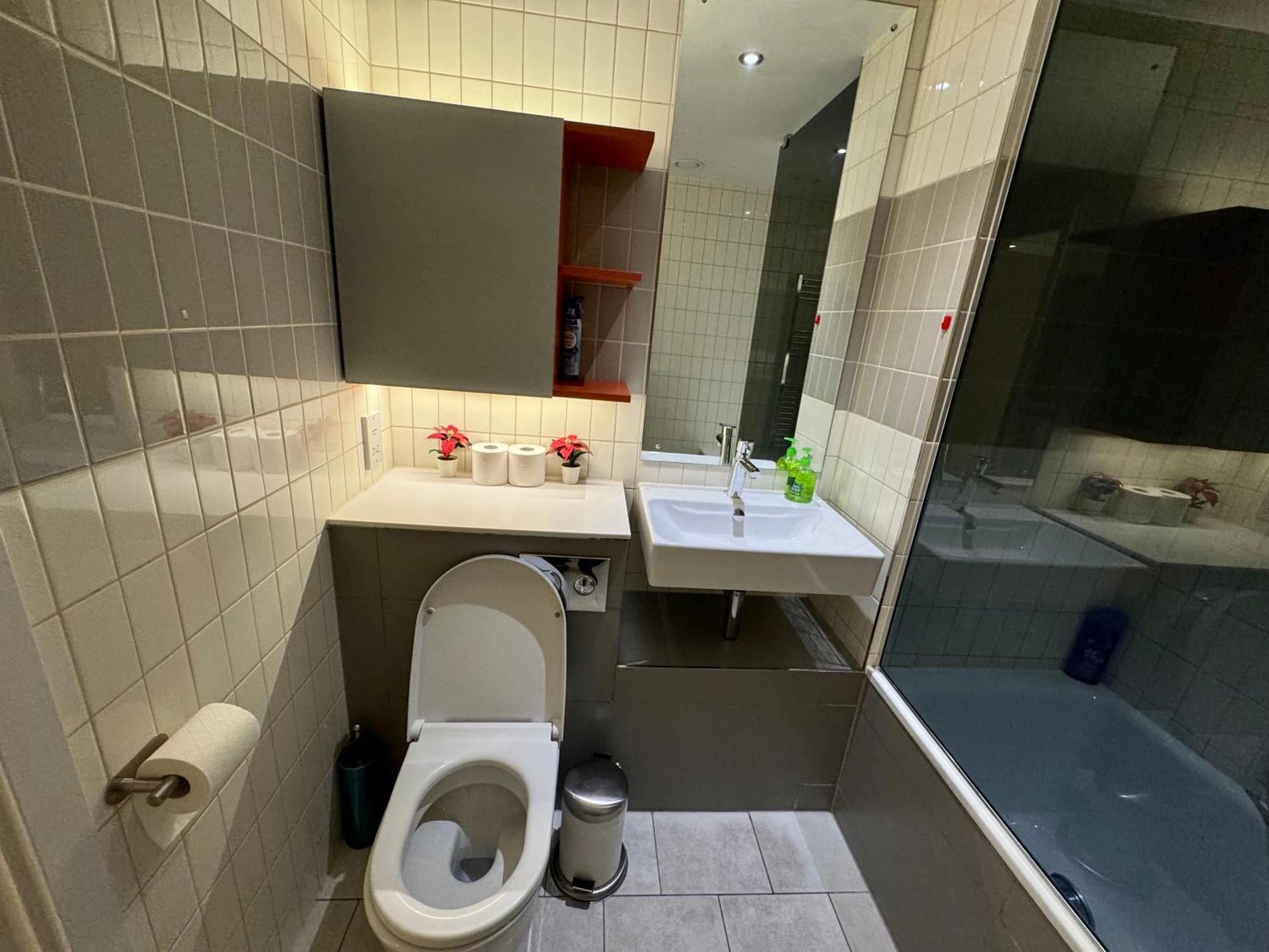 London Excel Cosy Apartment With Balcony & River View Close To O2 Arena, Cable Car, City Hall Exterior photo