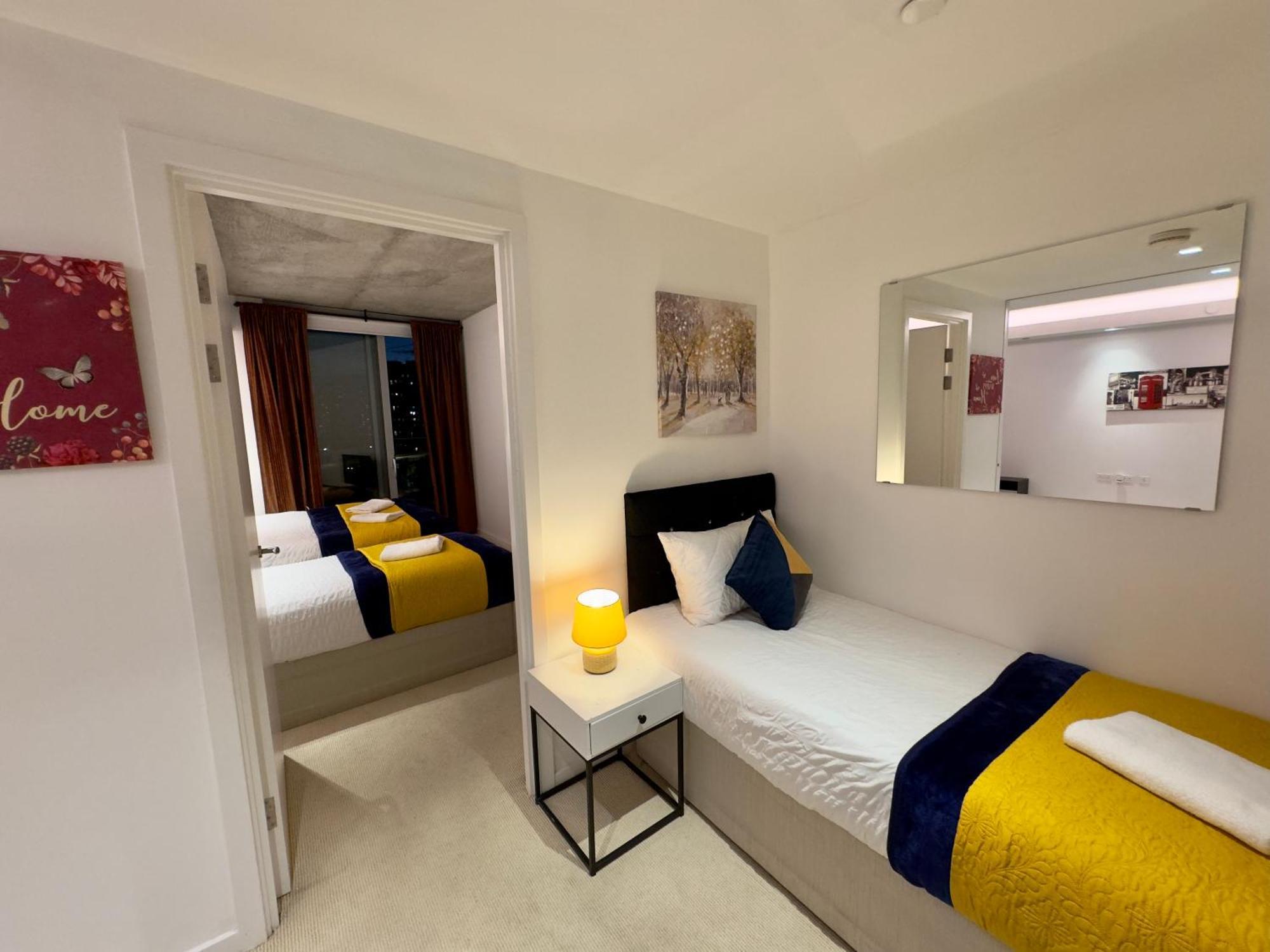 London Excel Cosy Apartment With Balcony & River View Close To O2 Arena, Cable Car, City Hall Exterior photo